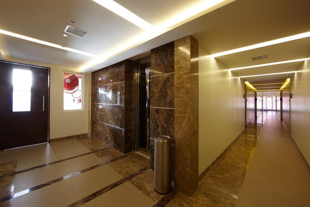 Golden Fruits Business Suites Chennai Room photo