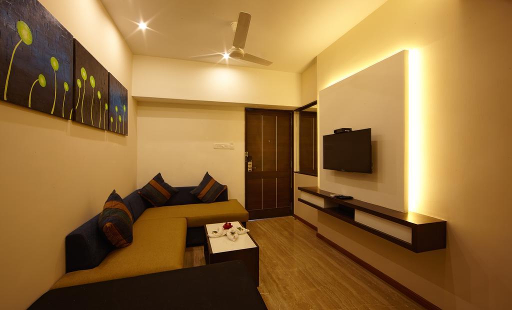 Golden Fruits Business Suites Chennai Room photo